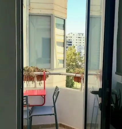 Apartment Lovely Close To The Sea